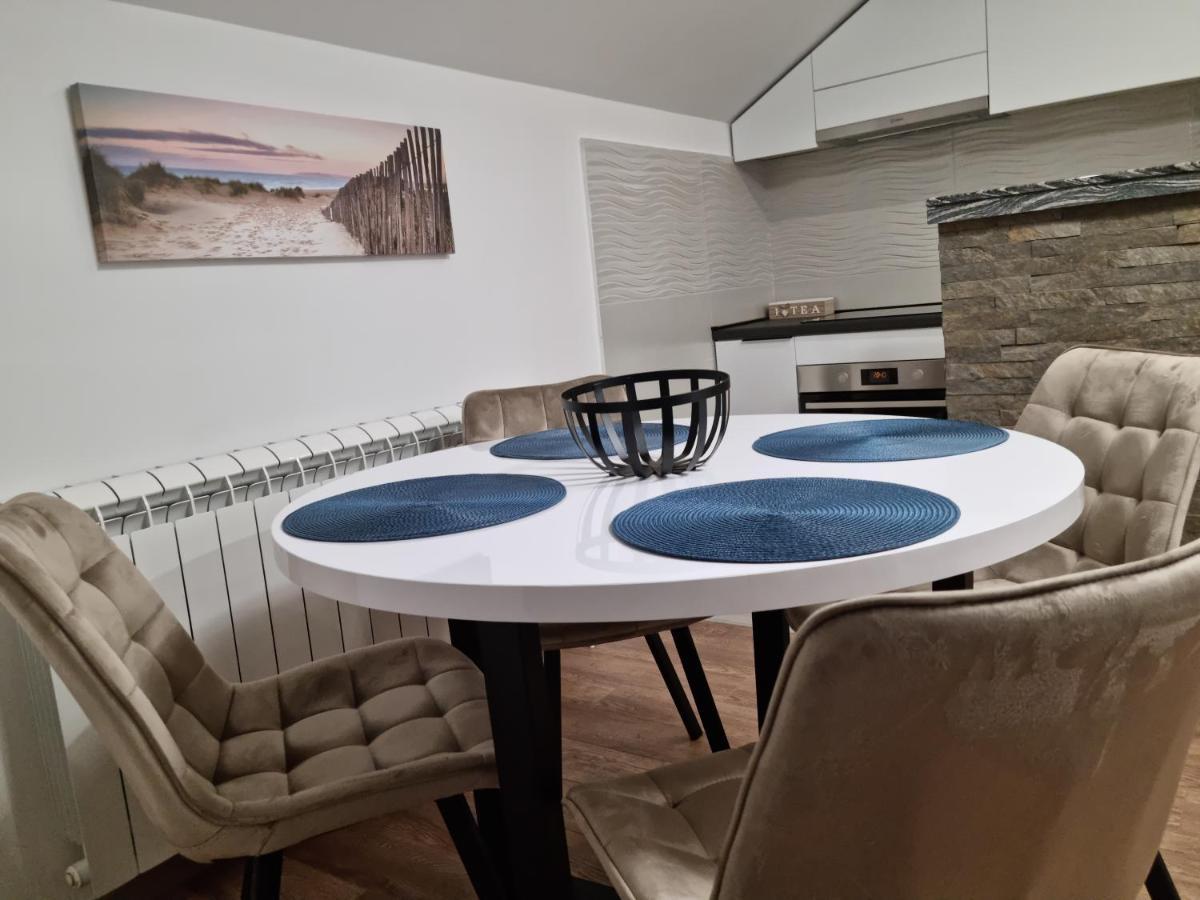 Ledine Lilien Apartment Airport מראה חיצוני תמונה
