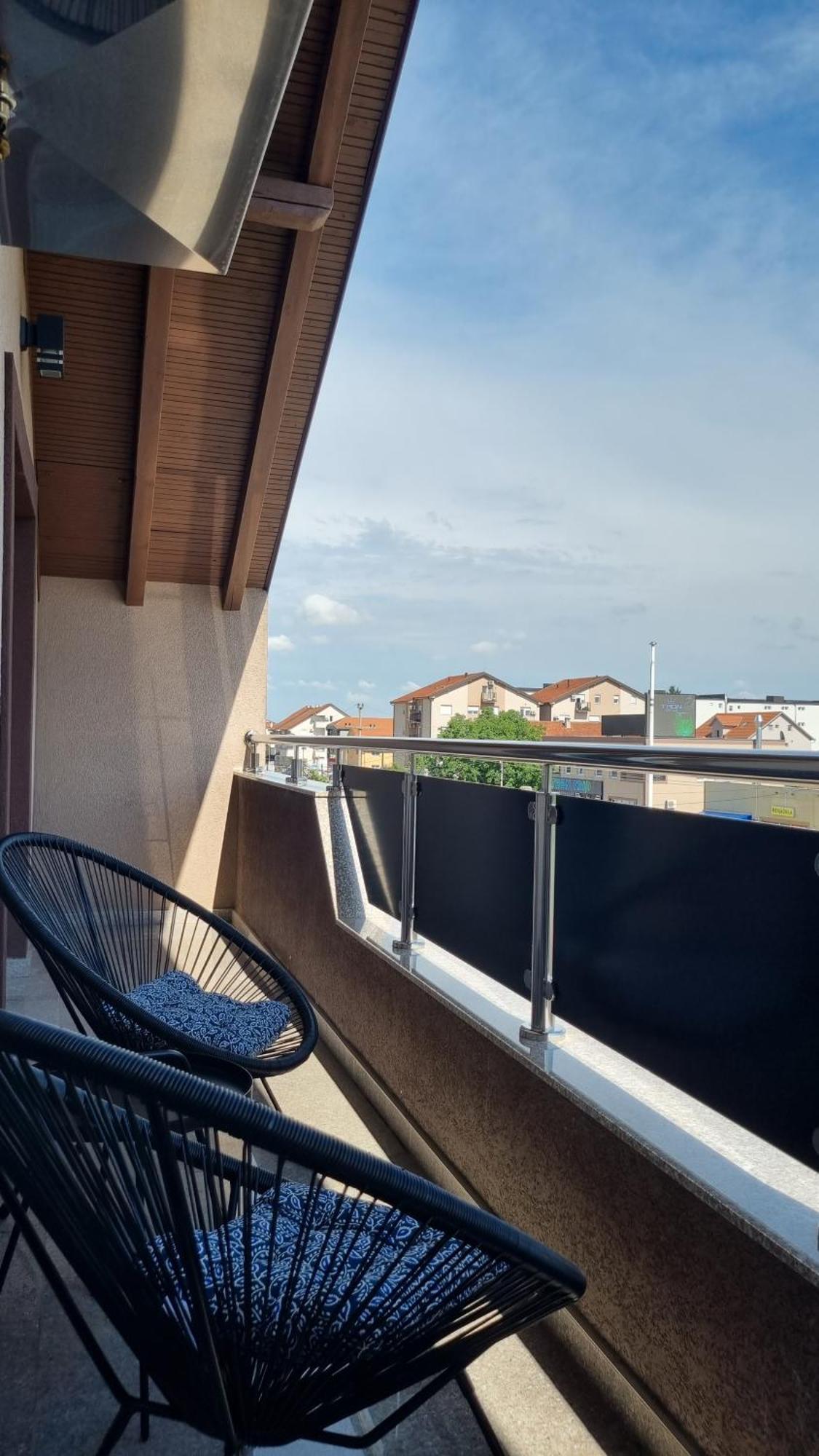 Ledine Lilien Apartment Airport מראה חיצוני תמונה