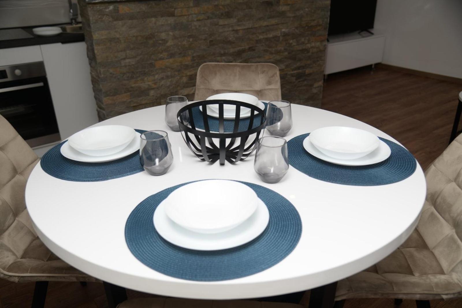 Ledine Lilien Apartment Airport חדר תמונה